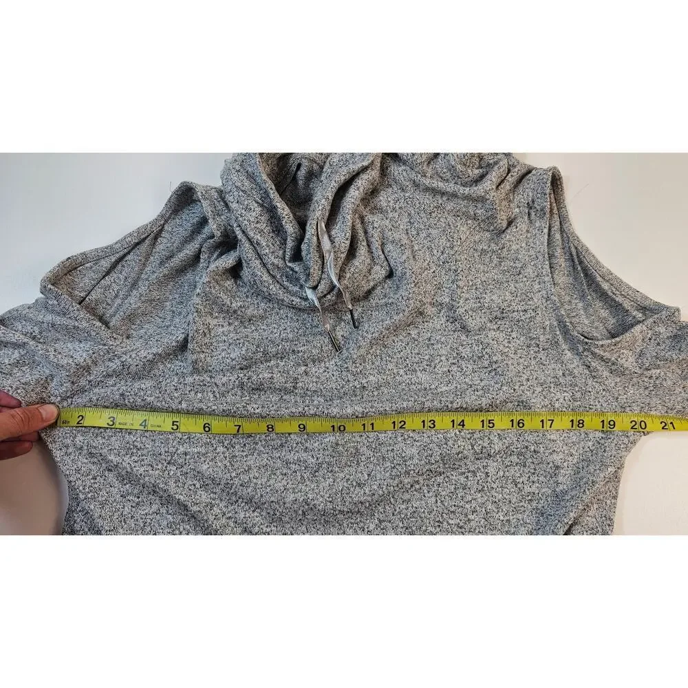 Cato active cold shoulder grey gathered hem cowl neck sz L large stretch comfort